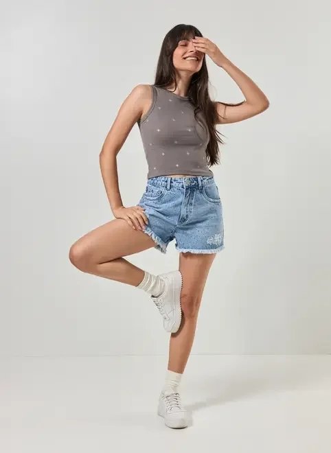 regata cinza com estampa de brilho regata cinza com estampa de brilho