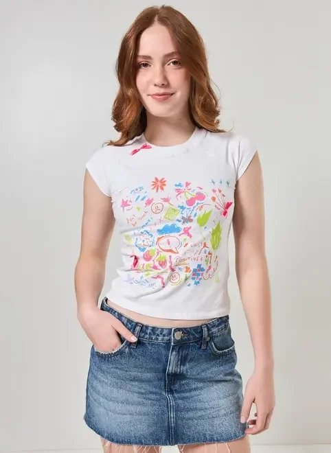 blusa branca estampa grafite blusa branca estampa grafite