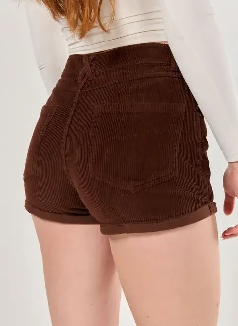 short mom em veludo cotelê short mom em veludo cotelê