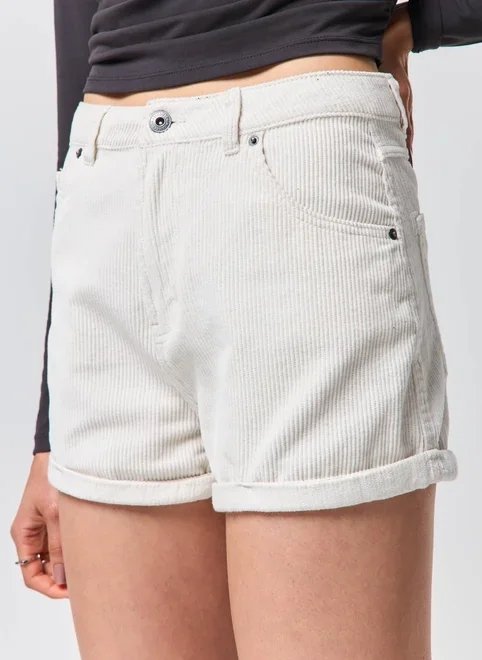 short mom em veludo cotelê short mom em veludo cotelê