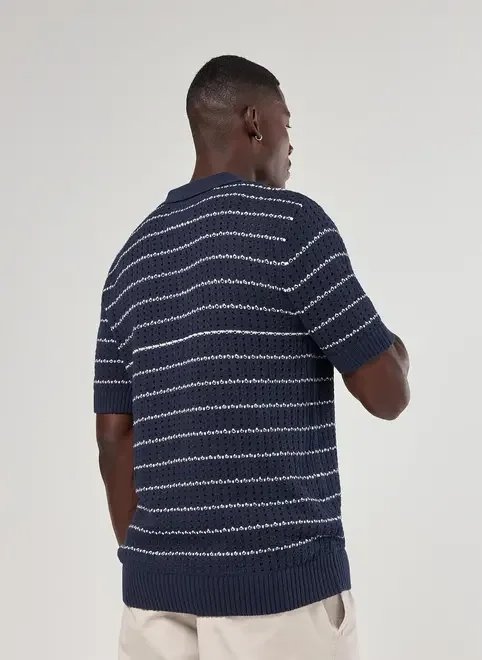camiseta polo listrada em tricô camiseta polo listrada em tricô