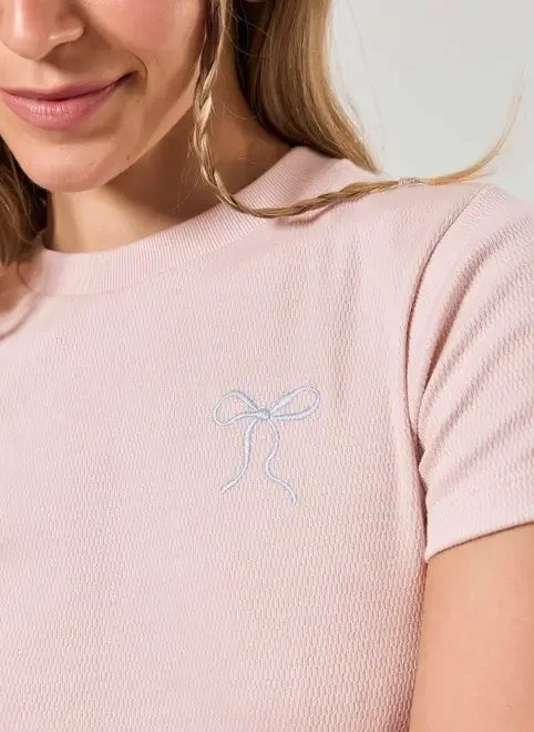 blusa rosê lacinho bordado blusa rosê lacinho bordado