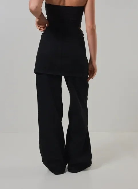 calça jeans wide leg com saia removível calça jeans wide leg com saia removível