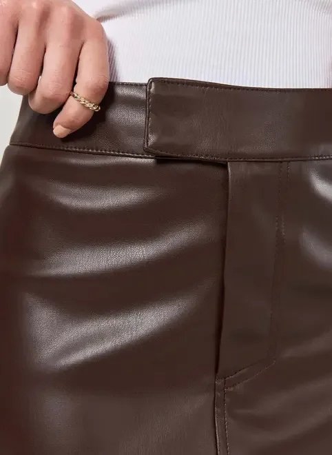 saia curta poliuretano saia curta poliuretano