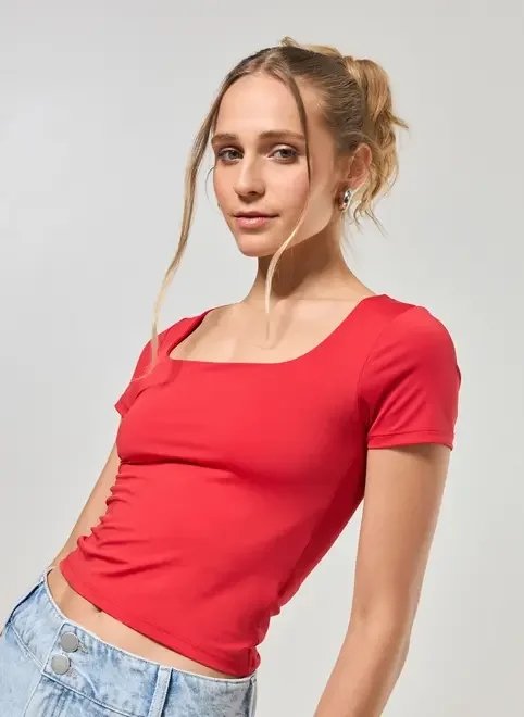 blusa poliamida decote quadrado blusa poliamida decote quadrado