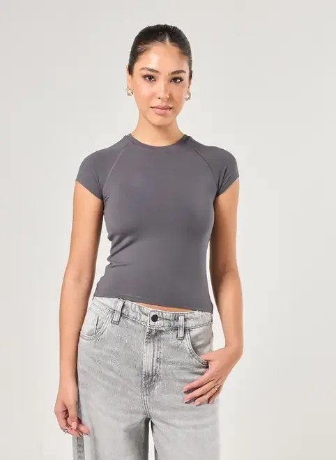 blusa manga curta justa raglan blusa manga curta justa raglan