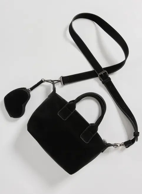 bolsa preta com niqueleira coração bolsa preta com niqueleira coração