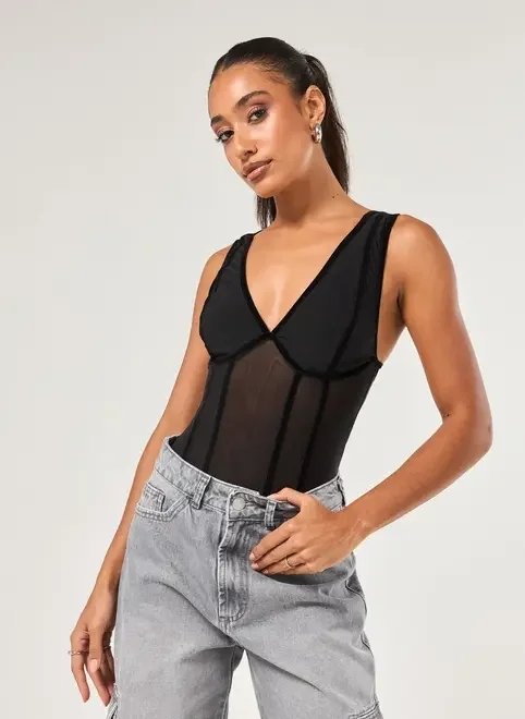 body preto transparência e veludo body preto transparência e veludo