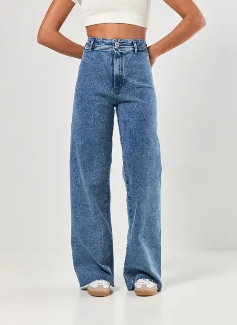 calça jeans wide leg barra desfiada calça jeans wide leg barra desfiada