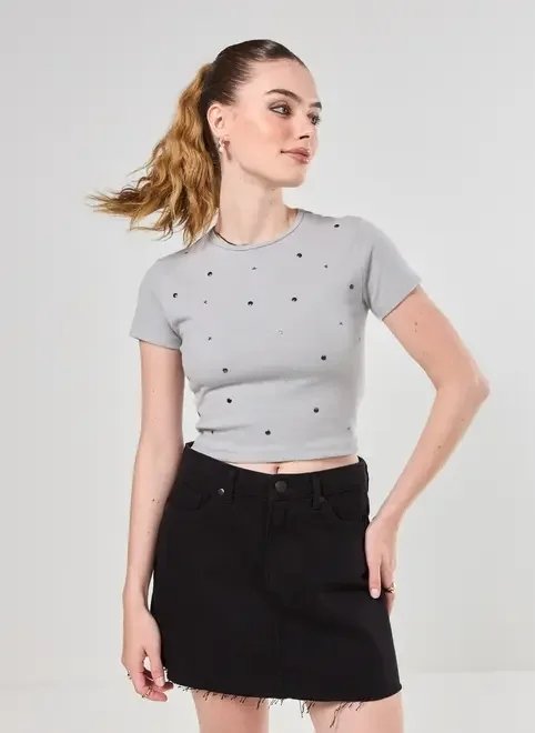 mini tee cinza com tachinhas mini tee cinza com tachinhas