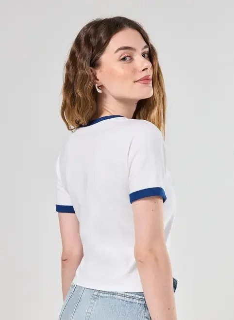 blusa branca com azul escrito wine blusa branca com azul escrito wine