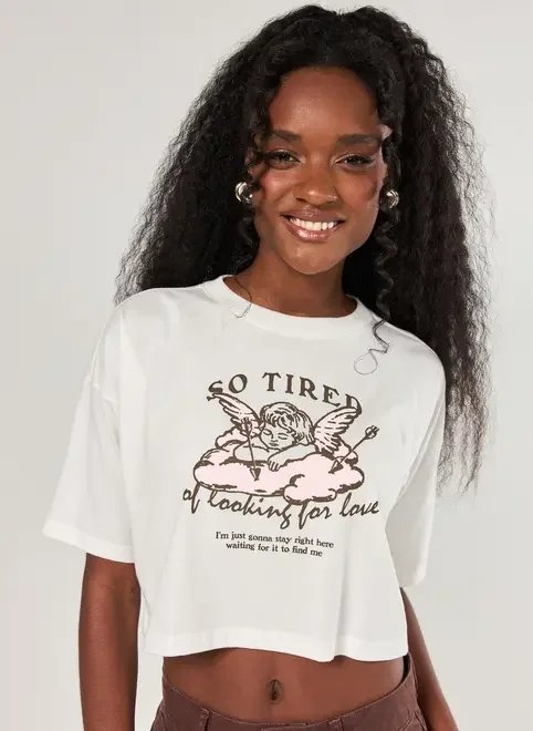 camiseta cropped off-white cupido camiseta cropped off-white cupido