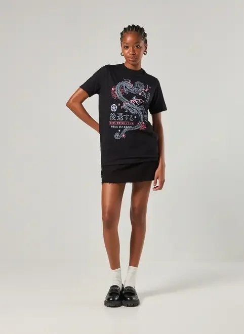 camiseta preta oversized dragão camiseta preta oversized dragão