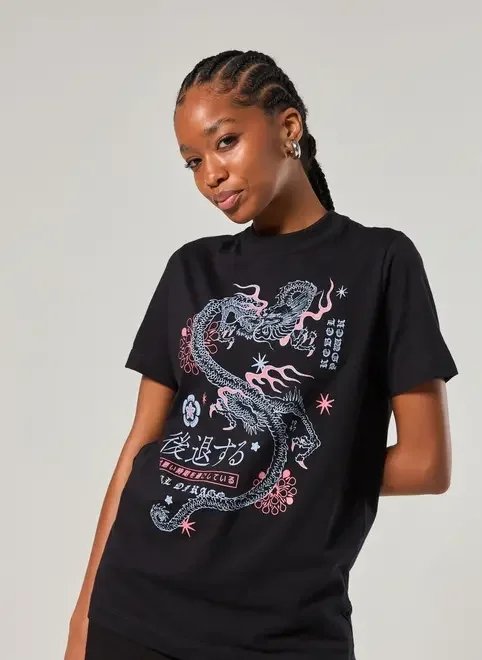 camiseta preta oversized dragão camiseta preta oversized dragão