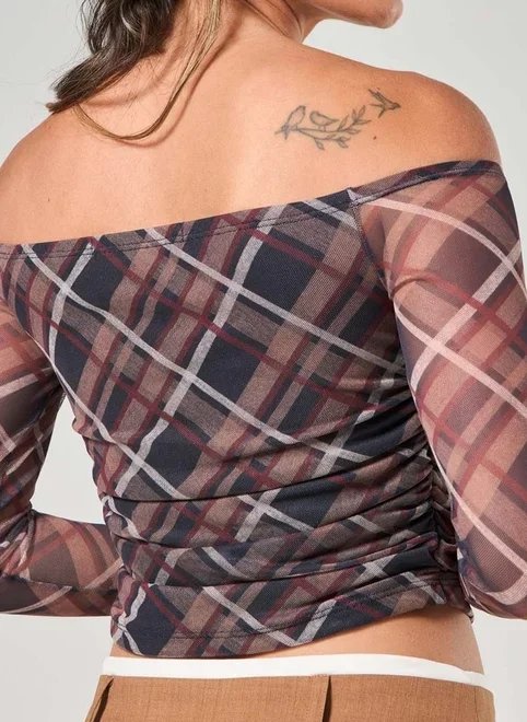 cropped manga longa ombro a ombro tule xadrez cropped manga longa ombro a ombro tule xadrez