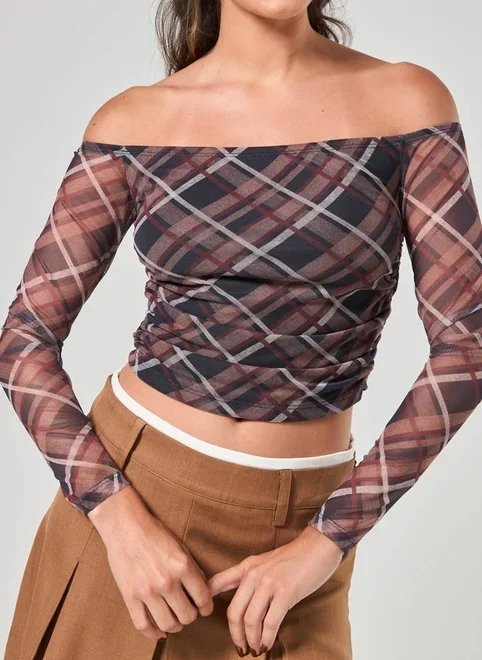 cropped manga longa ombro a ombro tule xadrez cropped manga longa ombro a ombro tule xadrez