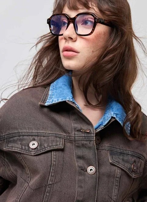 jaqueta jeans cropped com bolso jaqueta jeans cropped com bolso