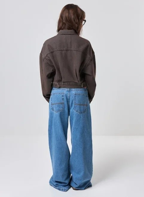 jaqueta jeans cropped com bolso jaqueta jeans cropped com bolso