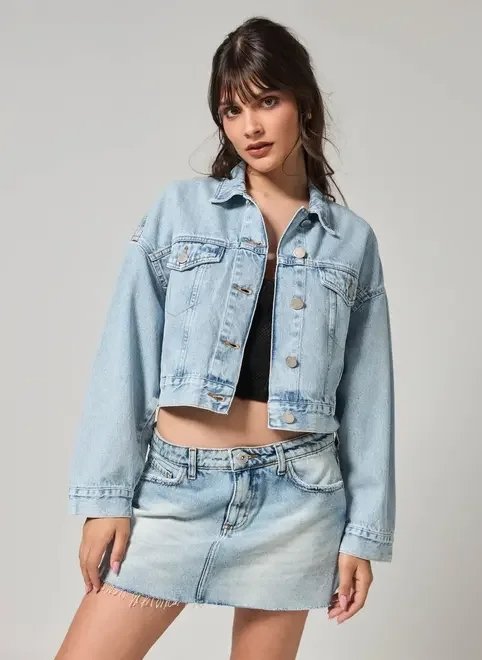 jaqueta jeans cropped com bolso jaqueta jeans cropped com bolso