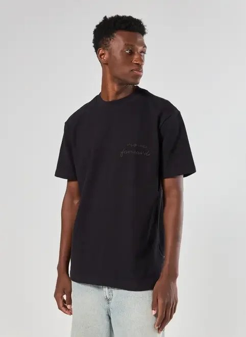 camiseta comfort preta atoalhada bordado camiseta comfort preta atoalhada bordado