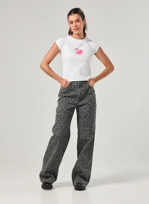 calça sarja wide leg oncinha black calça sarja wide leg oncinha black