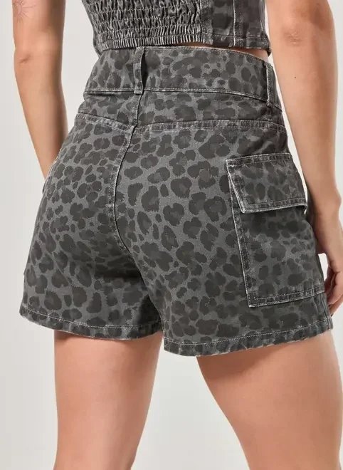 short saia sarja cargo oncinha black short saia sarja cargo oncinha black