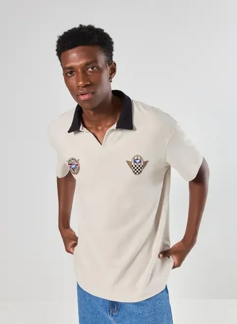 camiseta polo comfort atoalhada patches camiseta polo comfort atoalhada patches