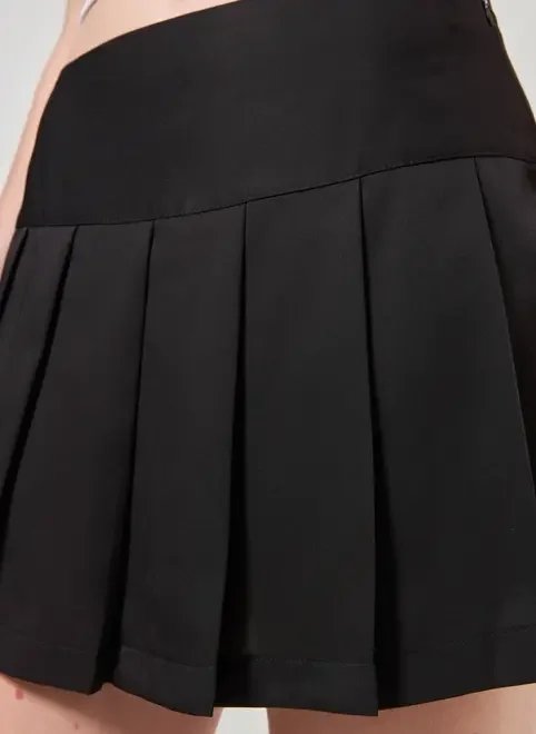 saia plissada preta saia plissada preta
