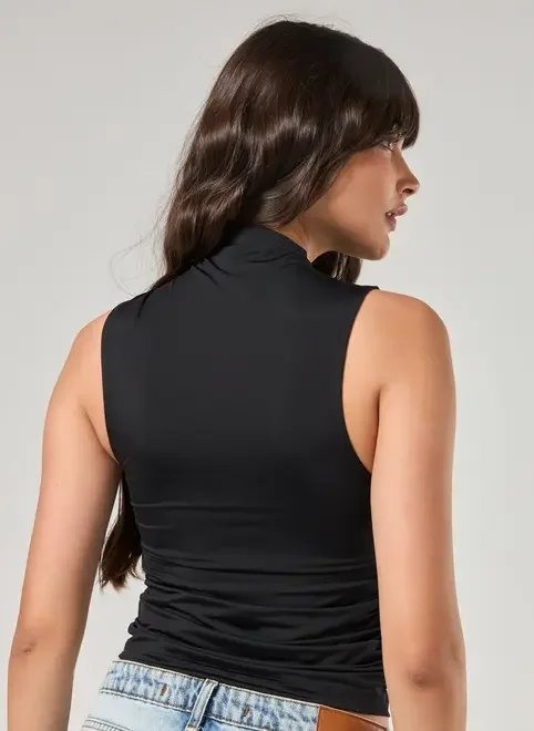 regata poliamida gola alta regata poliamida gola alta