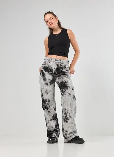 calça jeans wide leg tie dye calça jeans wide leg tie dye