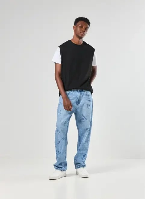 calça jeans reta com desenhos calça jeans reta com desenhos