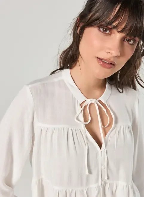 bata off-white manga longa amarração bata off-white manga longa amarração