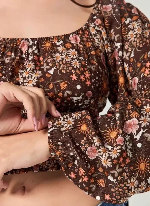 cropped manga longa estampa mística cropped manga longa estampa mística