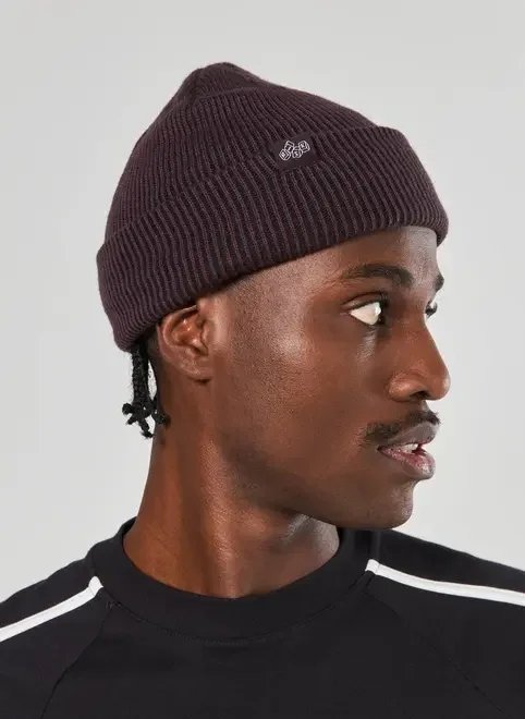 gorro canelado bordô escuro gorro canelado bordô escuro