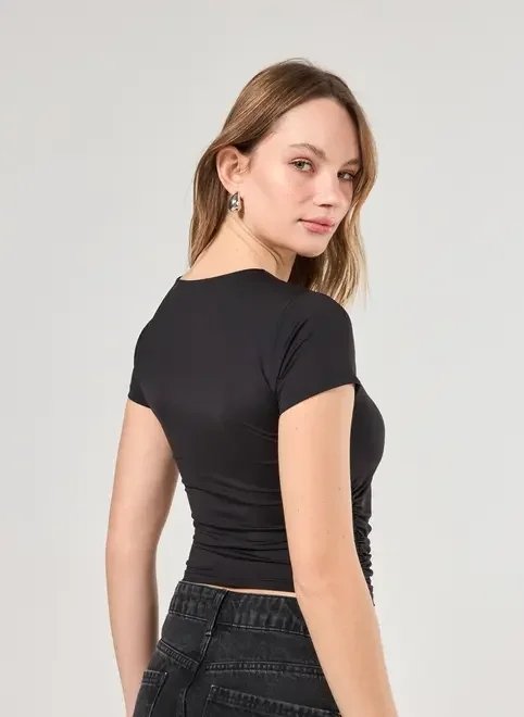 blusa manga curta poliamida franzido blusa manga curta poliamida franzido