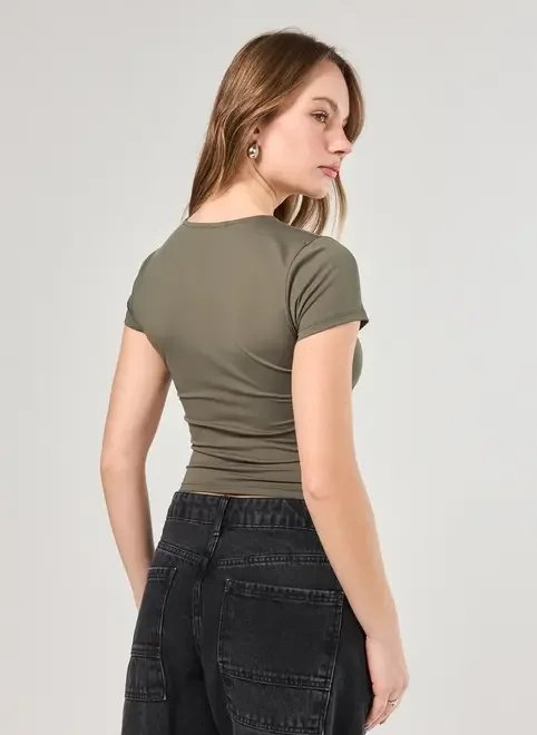 blusa manga curta poliamida franzido blusa manga curta poliamida franzido