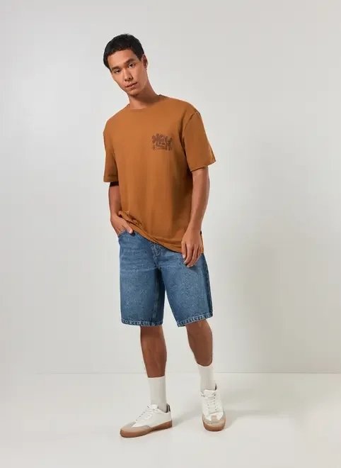 camiseta regular estampa desert camiseta regular estampa desert