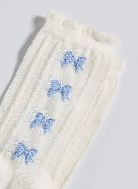 meia branca com lacinhos azuis meia branca com lacinhos azuis