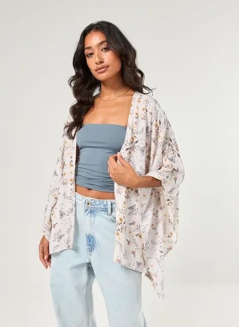 kimono off-white estampa borboletas kimono off-white estampa borboletas