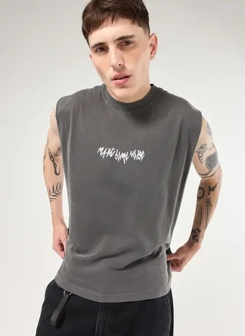 regata sleeveless box estonada noise regata sleeveless box estonada noise