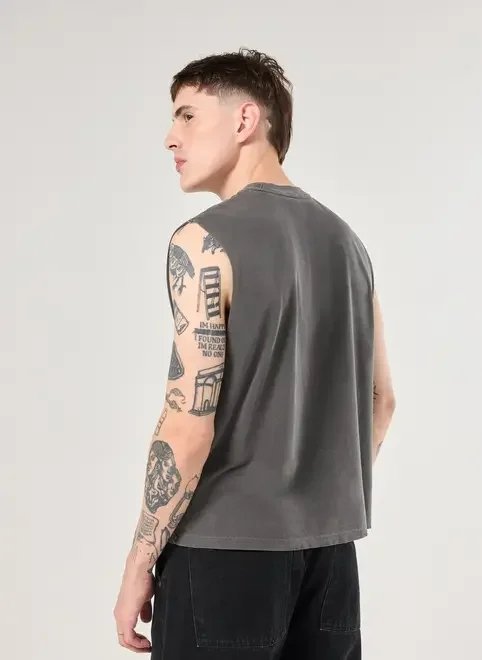 regata sleeveless box estonada noise regata sleeveless box estonada noise