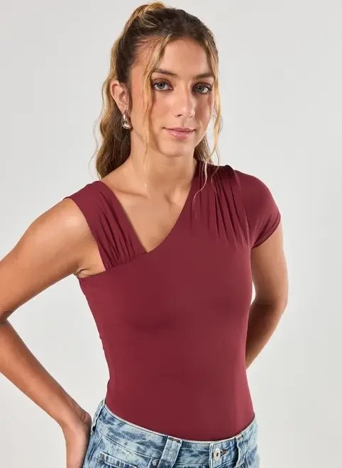 body poliamida mangas assimétricas body poliamida mangas assimétricas