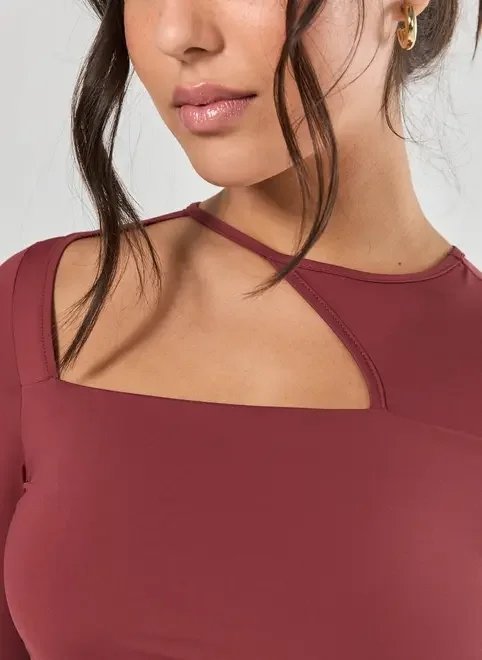 cropped poliamida manga longa assimétrico cropped poliamida manga longa assimétrico