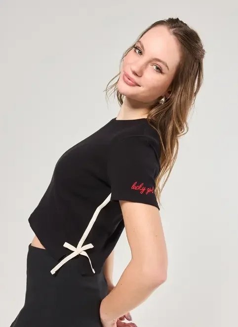 blusa preta canelada lucky girl blusa preta canelada lucky girl