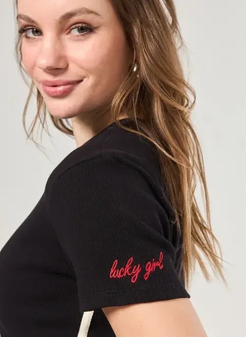 blusa preta canelada lucky girl blusa preta canelada lucky girl