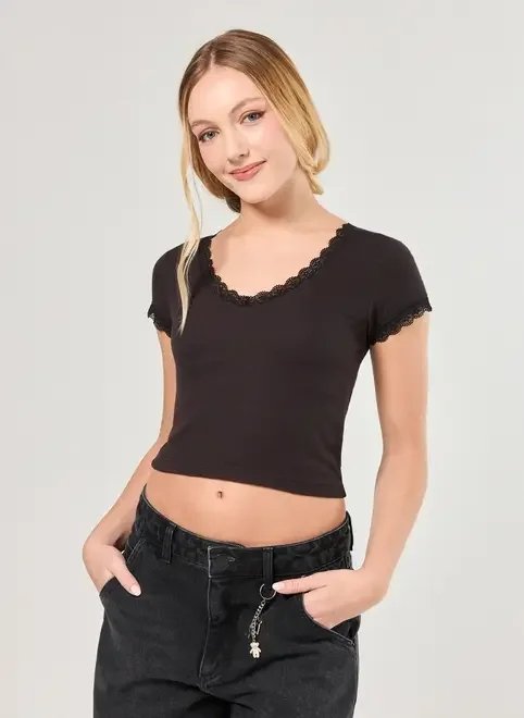 cropped preto detalhes renda cropped preto detalhes renda