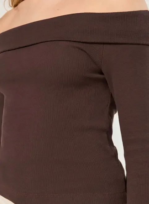 blusa manga longa ombro a ombro marrom blusa manga longa ombro a ombro marrom