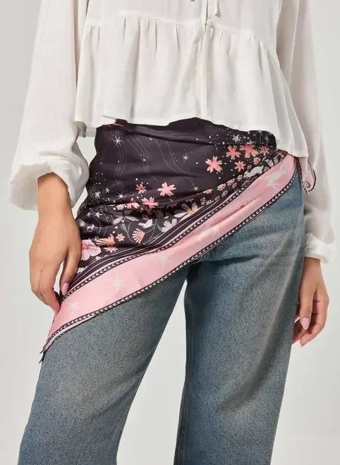 max lenço cinza estampa florida max lenço cinza estampa florida