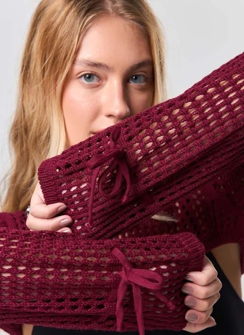 super cropped em tricô com capuz super cropped em tricô com capuz