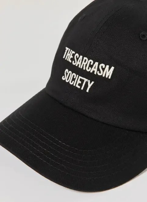 boné preto sarcasm boné preto sarcasm